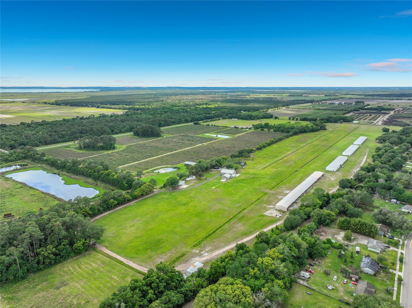 7001 JONES AVE, MOUNT DORA, FL, 32757