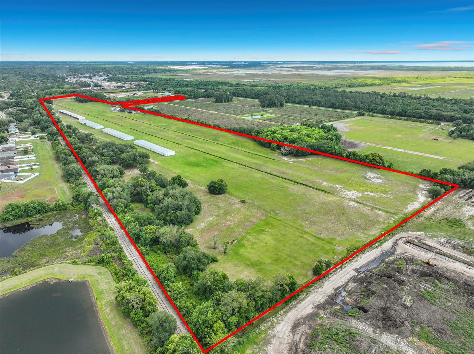 7001 JONES AVE, MOUNT DORA, FL, 32757