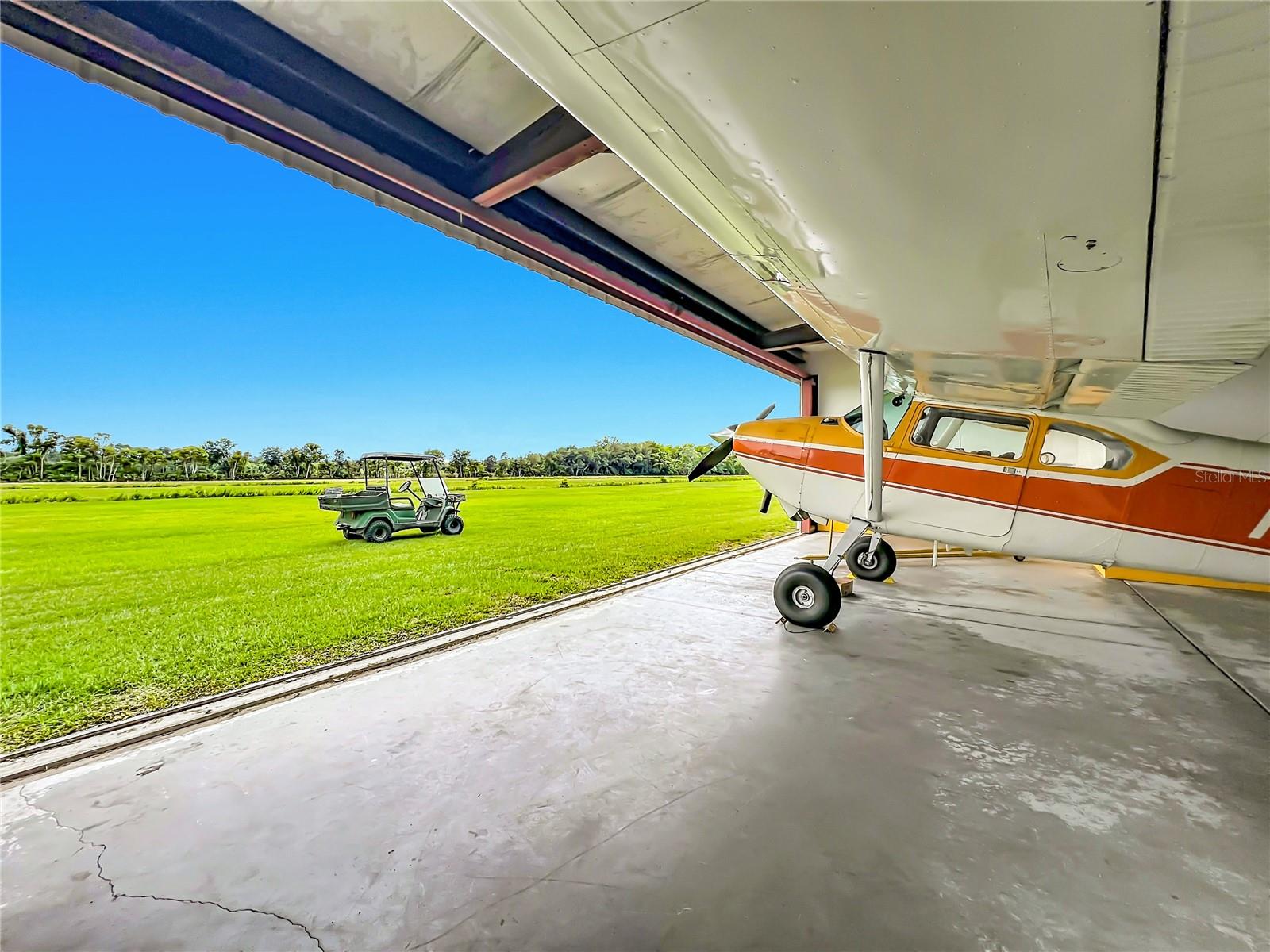 7001 JONES AVE, MOUNT DORA, FL, 32757