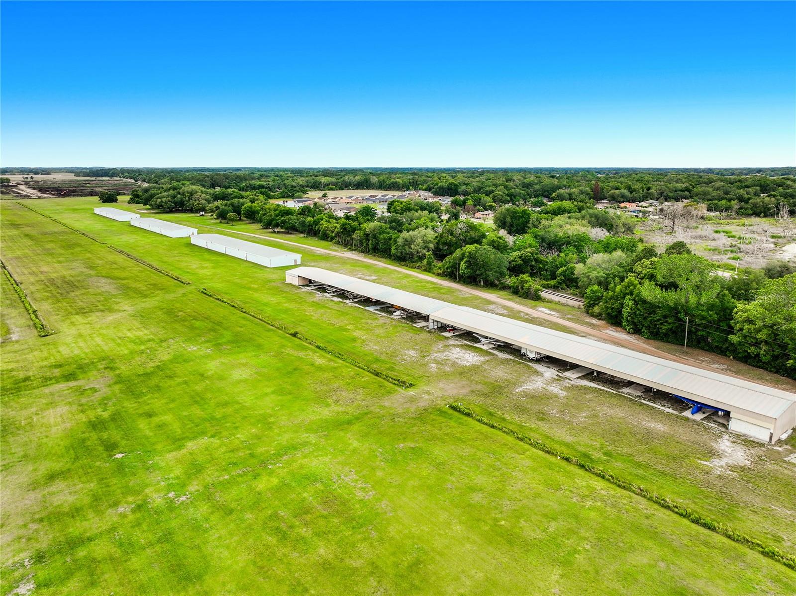 7001 JONES AVE, MOUNT DORA, FL, 32757