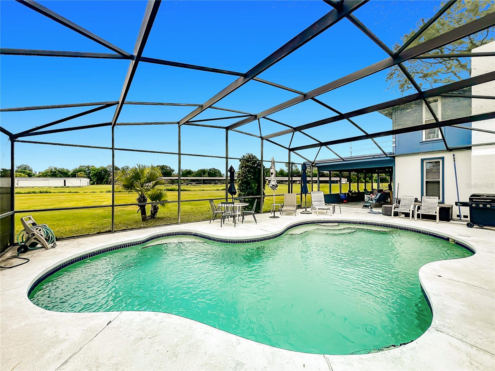 7001 JONES AVE, MOUNT DORA, FL, 32757