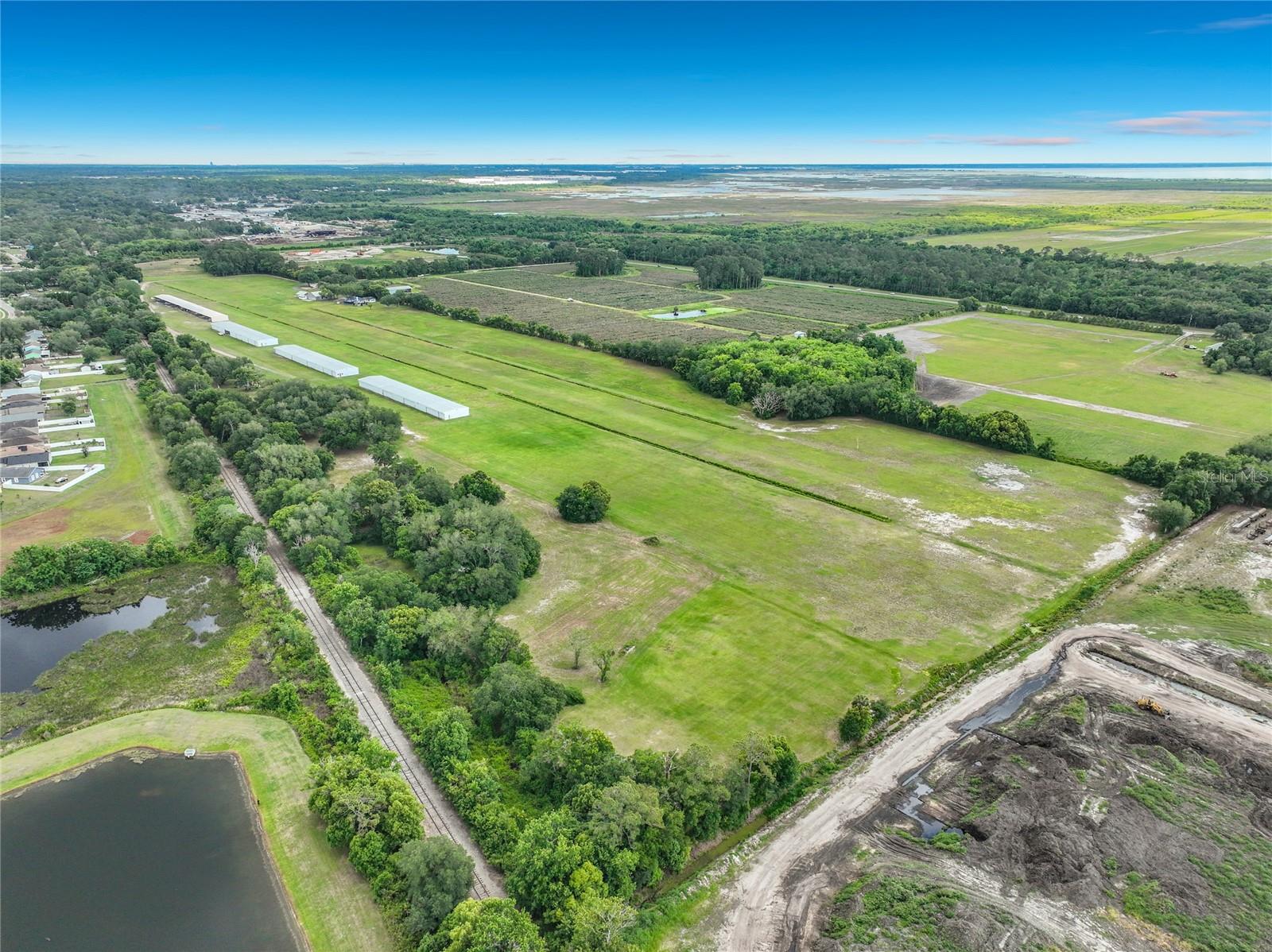 7001 JONES AVE, MOUNT DORA, FL, 32757