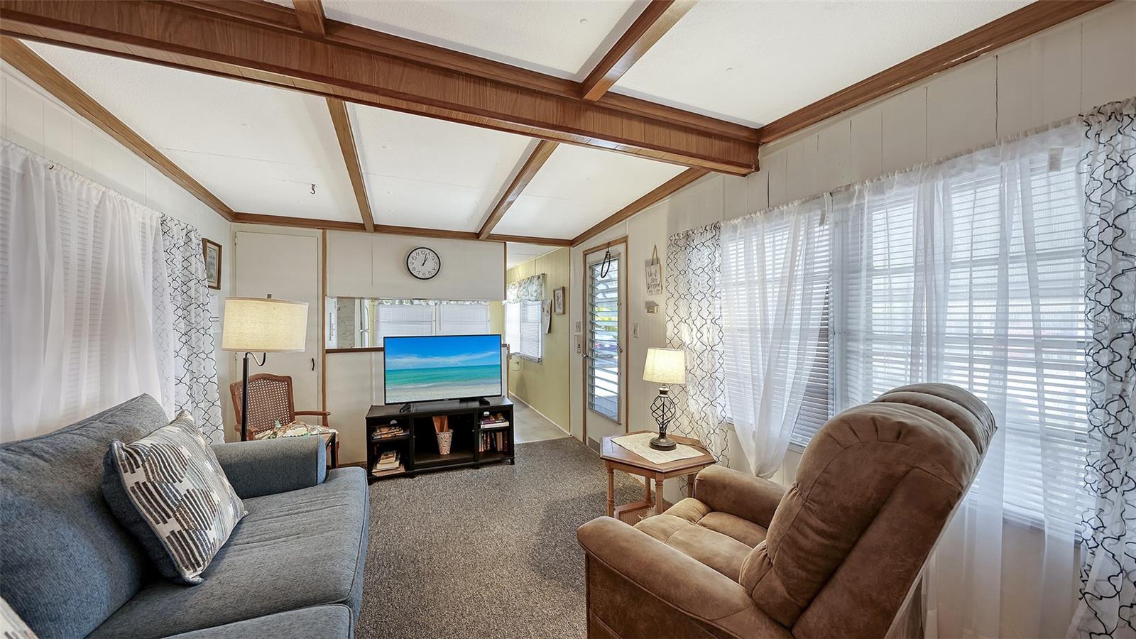 208 SOUTHWINDS DR, SARASOTA, FL, 34231