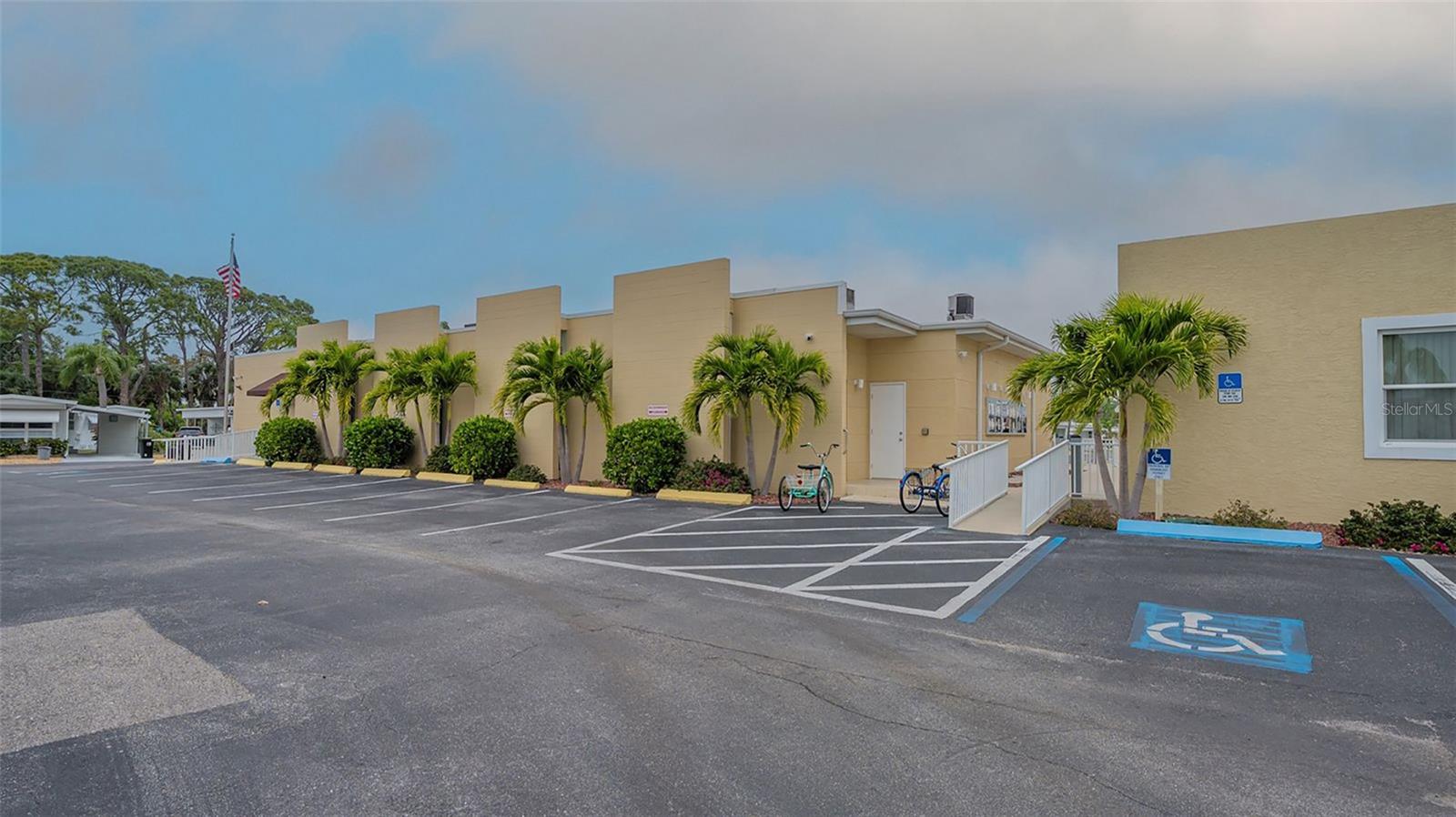 208 SOUTHWINDS DR, SARASOTA, FL, 34231