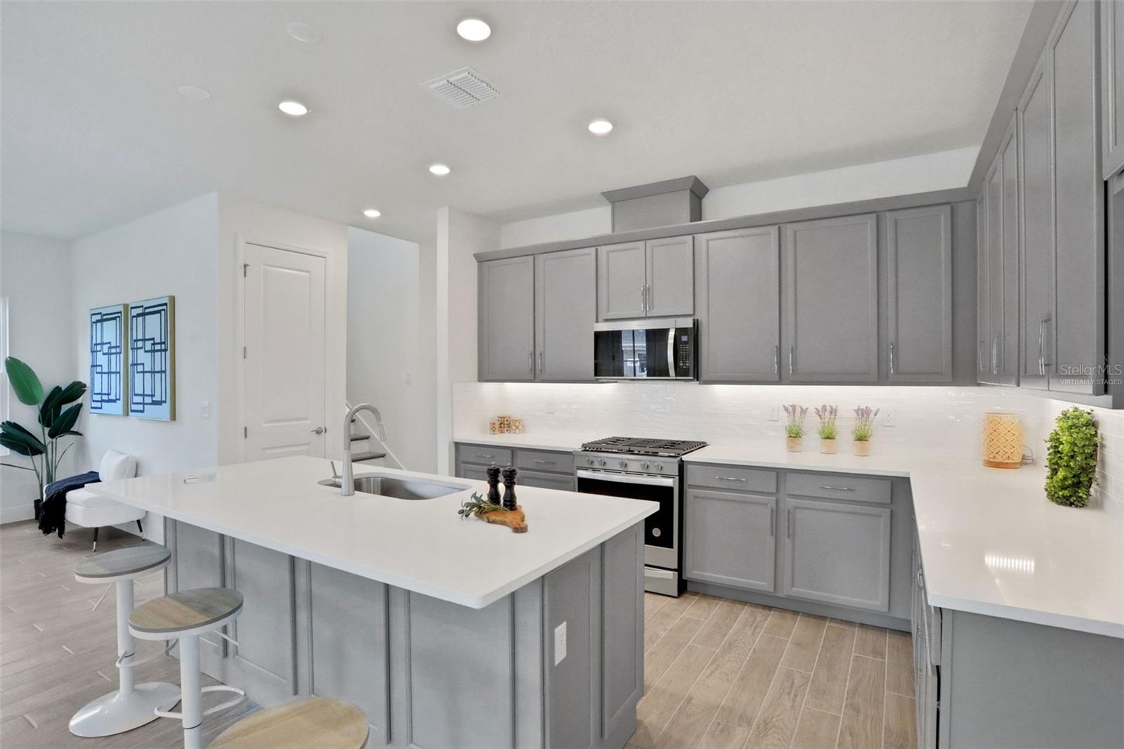 9135 WALCOTT LN, LAKEWOOD RANCH, FL, 34240