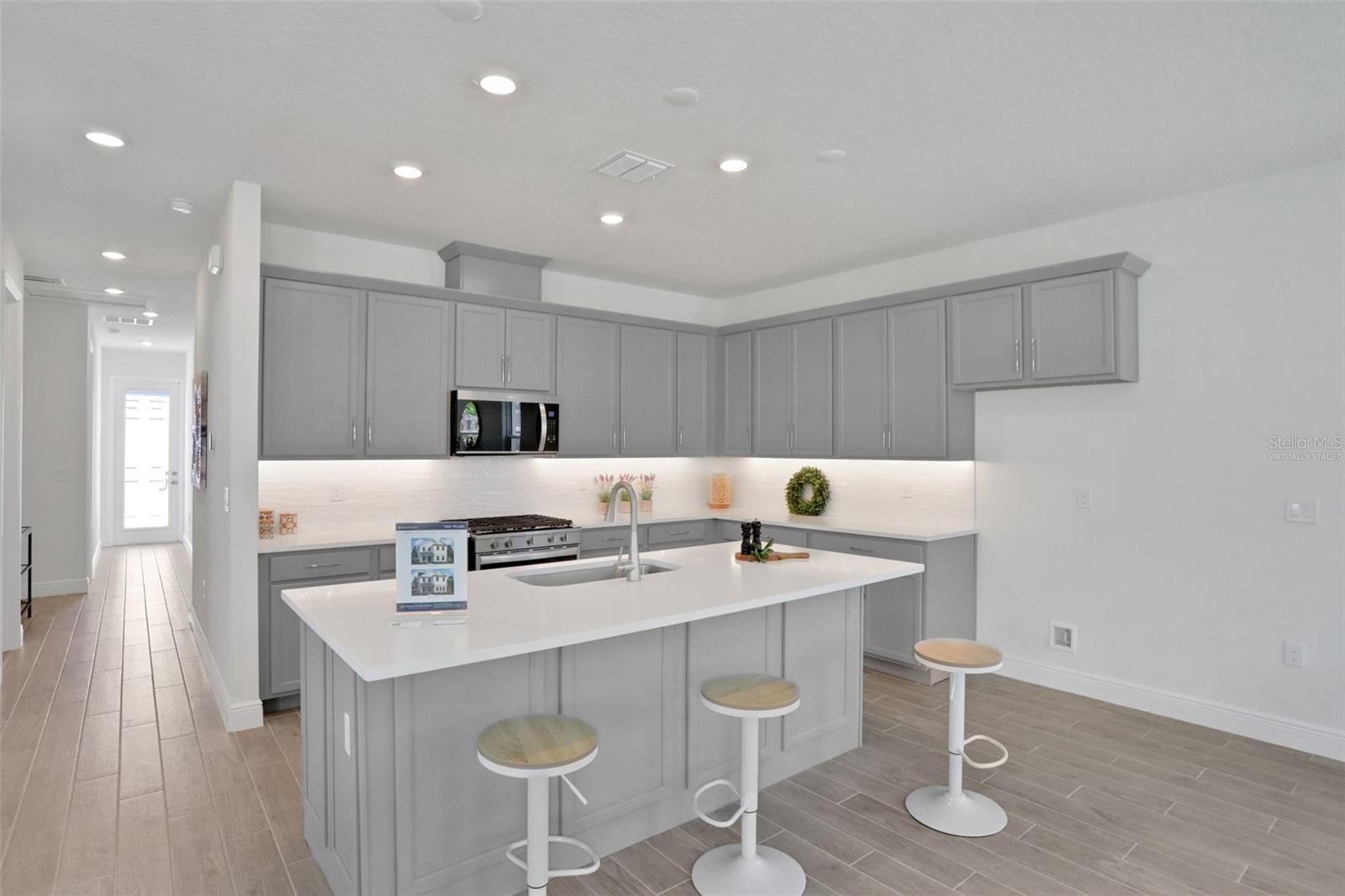 9135 WALCOTT LN, LAKEWOOD RANCH, FL, 34240