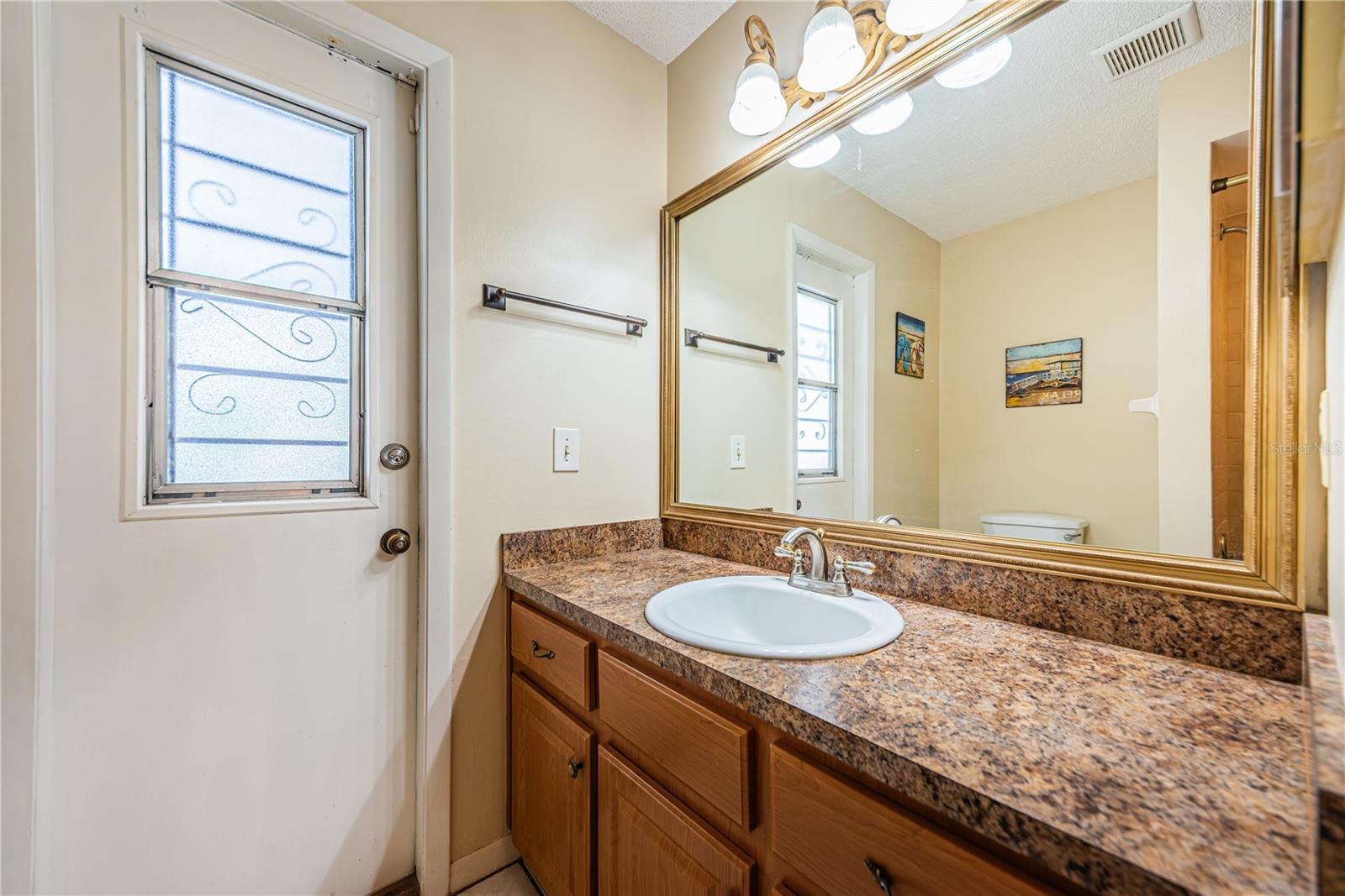 6804 SEAFAIRER DR, TAMPA, FL, 33615