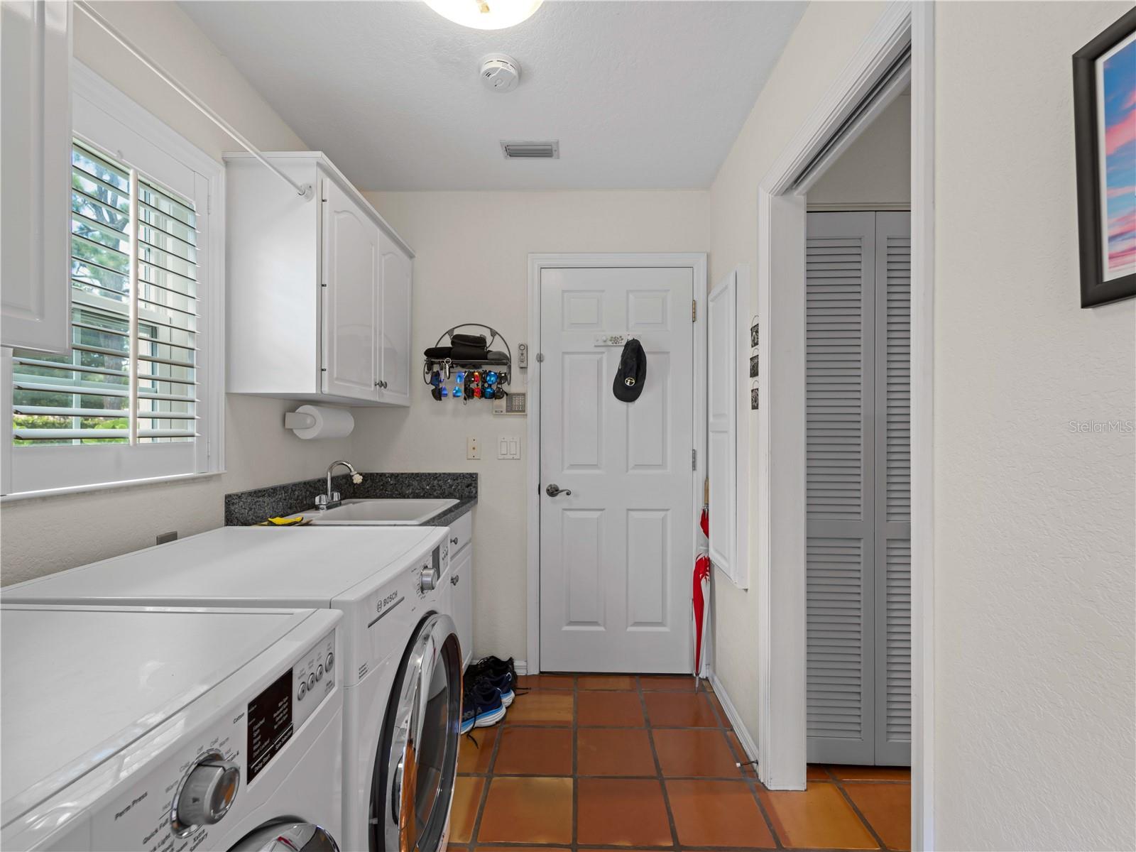 1981 BAYSHORE DR, ENGLEWOOD, FL, 34223