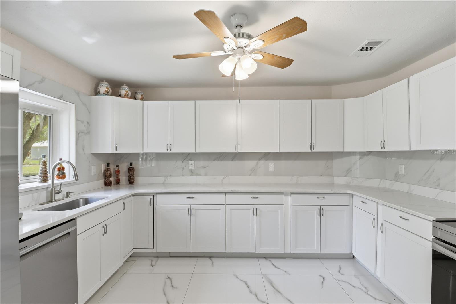 67 COVE RD, INGLIS, FL, 34449