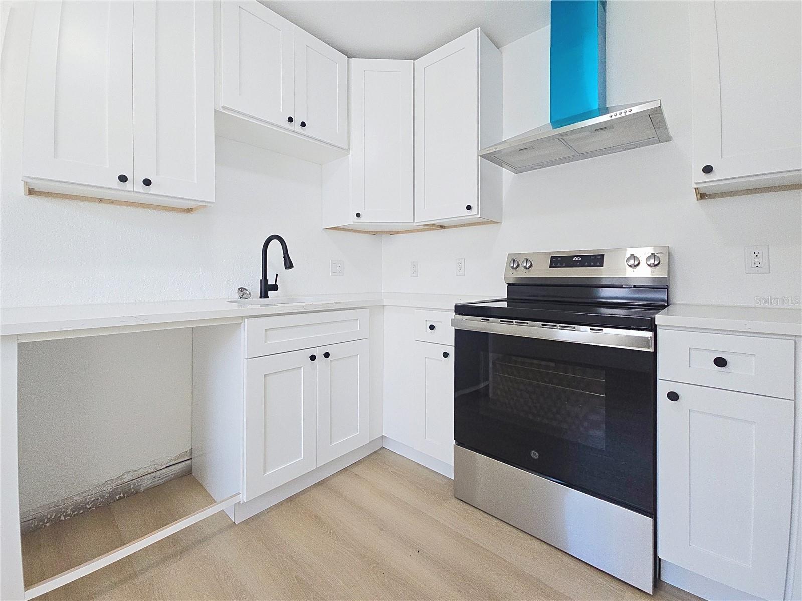 1035 15TH AVE S, ST PETERSBURG, FL, 33705