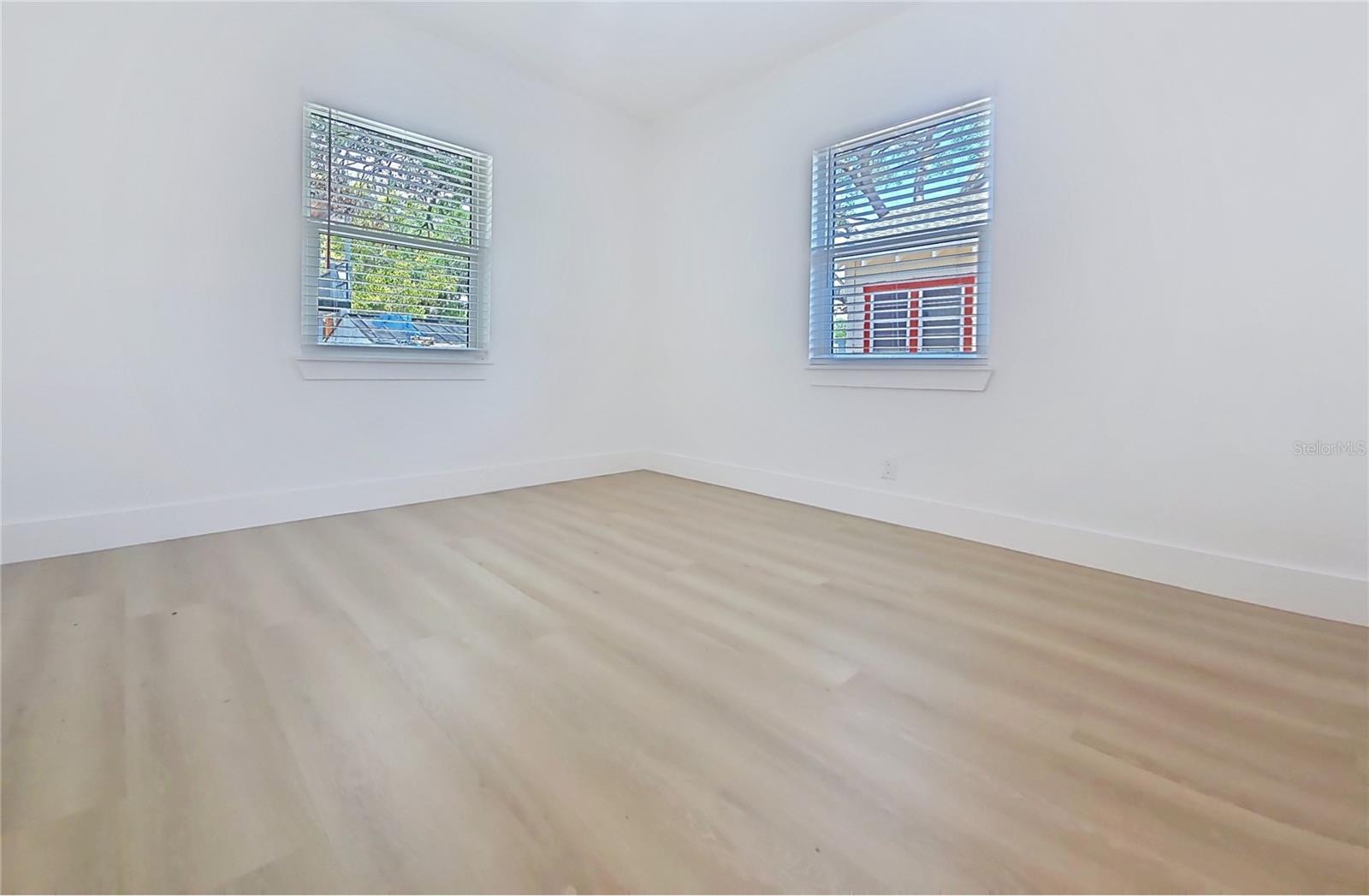 1035 15TH AVE S, ST PETERSBURG, FL, 33705