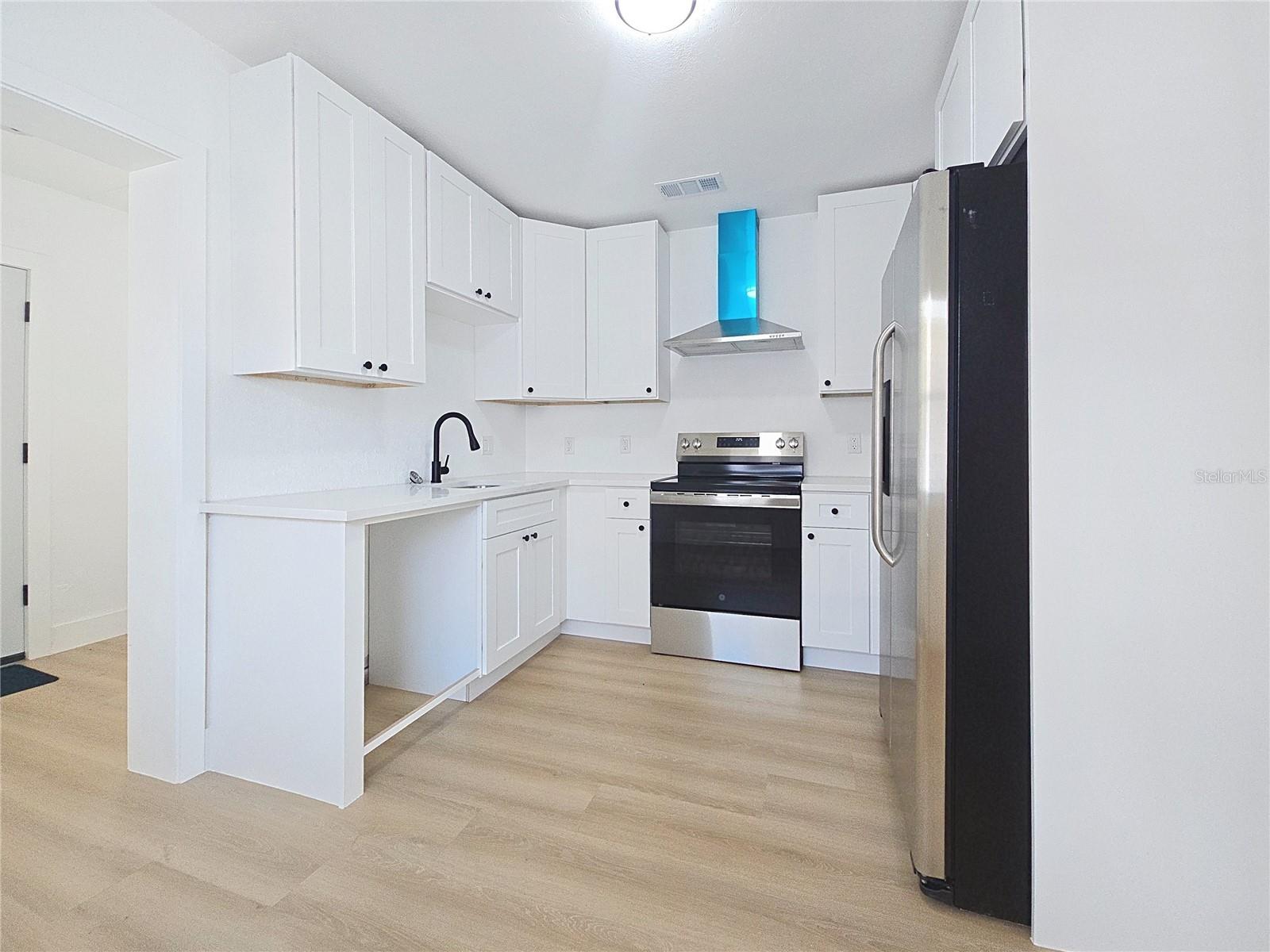 1035 15TH AVE S, ST PETERSBURG, FL, 33705