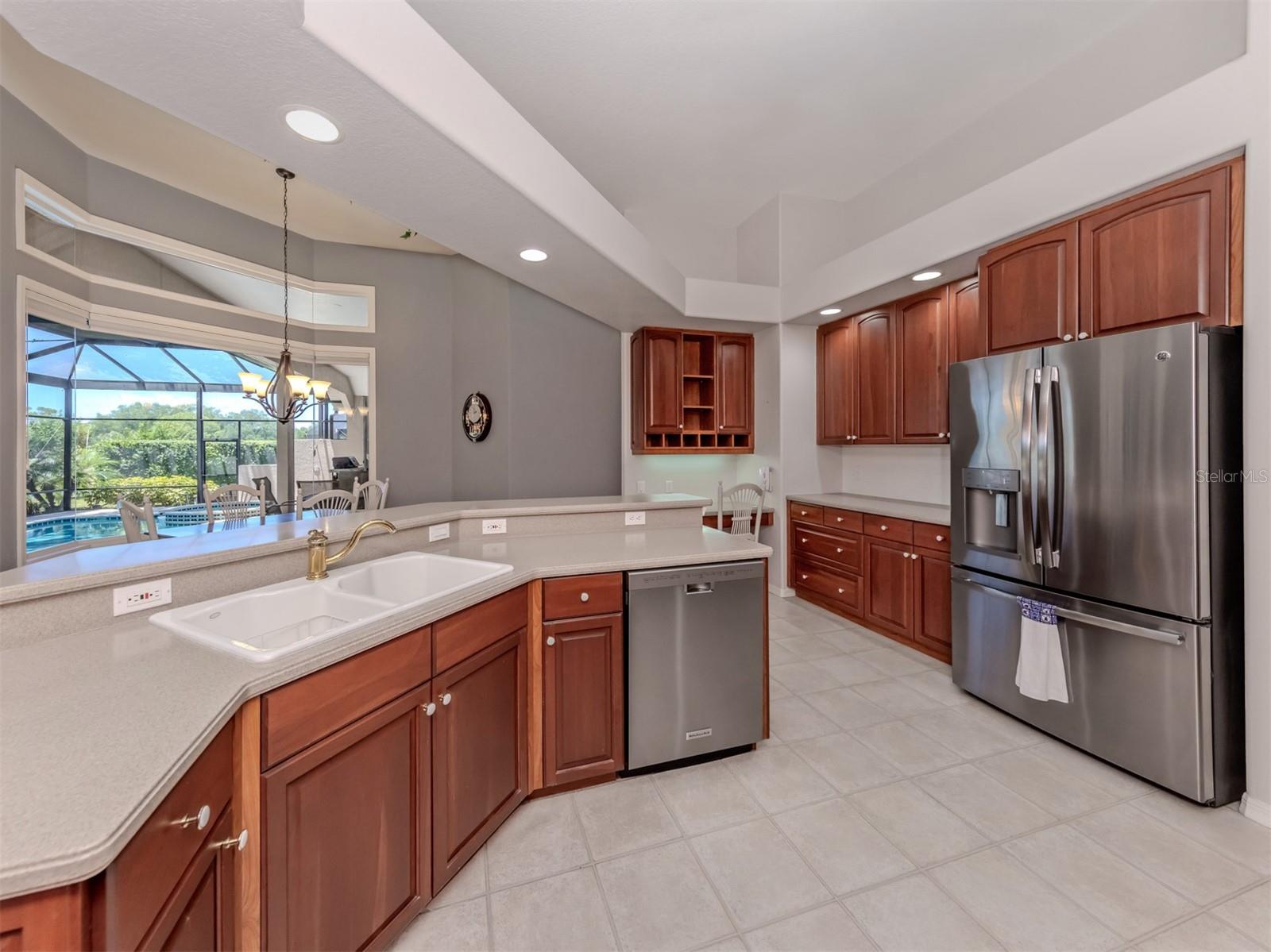 2120 MUSKOGEE TRL, NOKOMIS, FL, 34275
