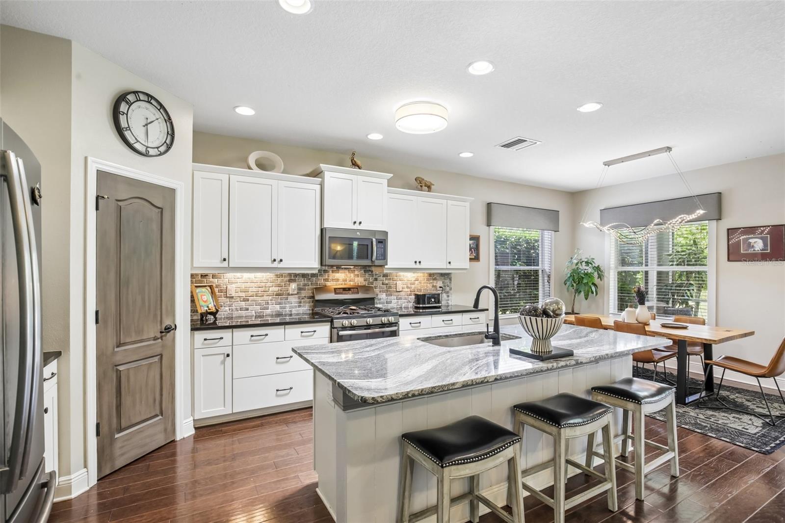 12307 WHISPER LAKE DR, BRADENTON, FL, 34211