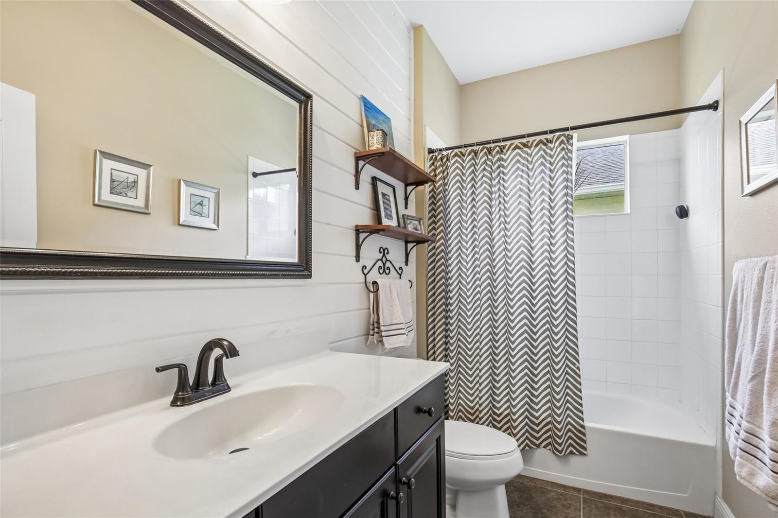 12307 WHISPER LAKE DR, BRADENTON, FL, 34211