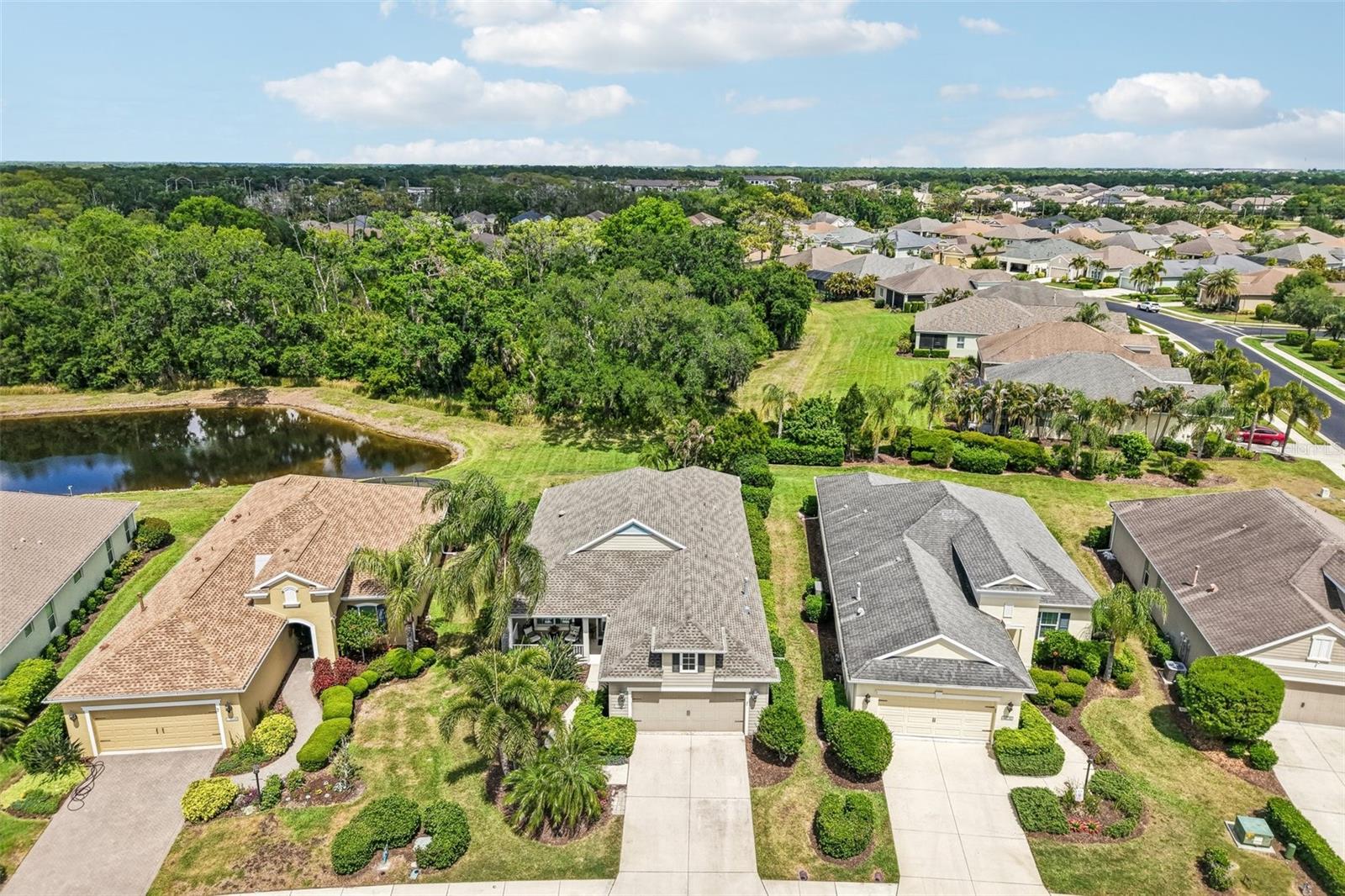 12307 WHISPER LAKE DR, BRADENTON, FL, 34211