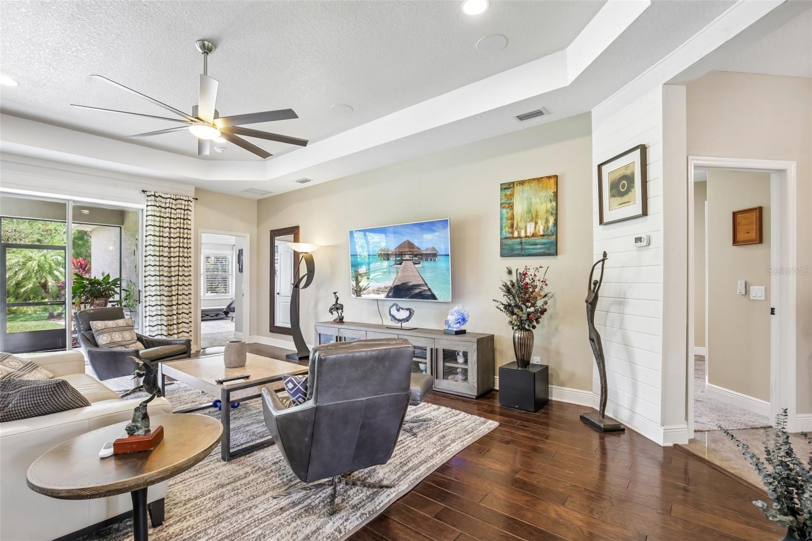 12307 WHISPER LAKE DR, BRADENTON, FL, 34211