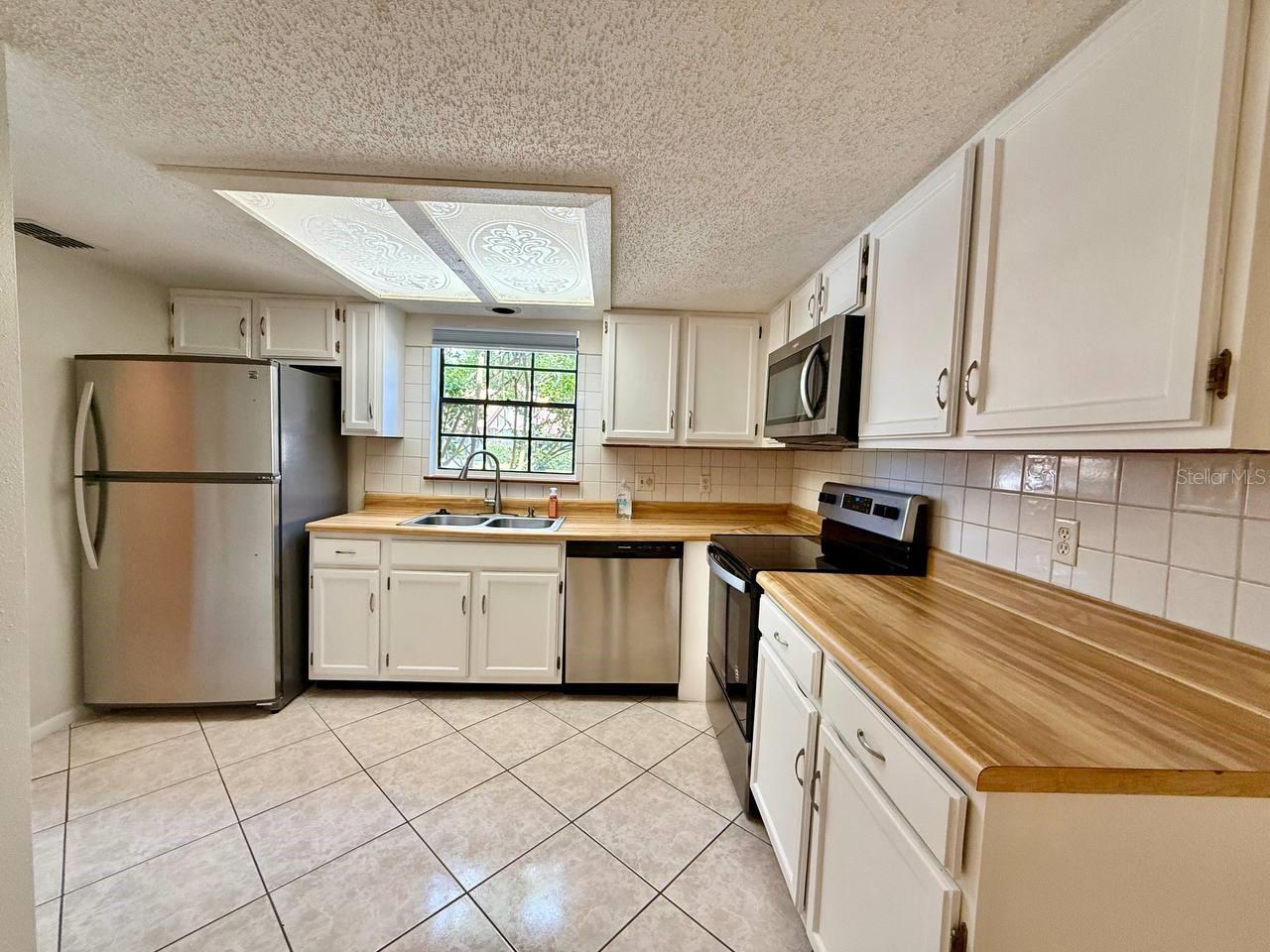 3416 SUNRISE VILLAS CT N, TAMPA, FL, 33614