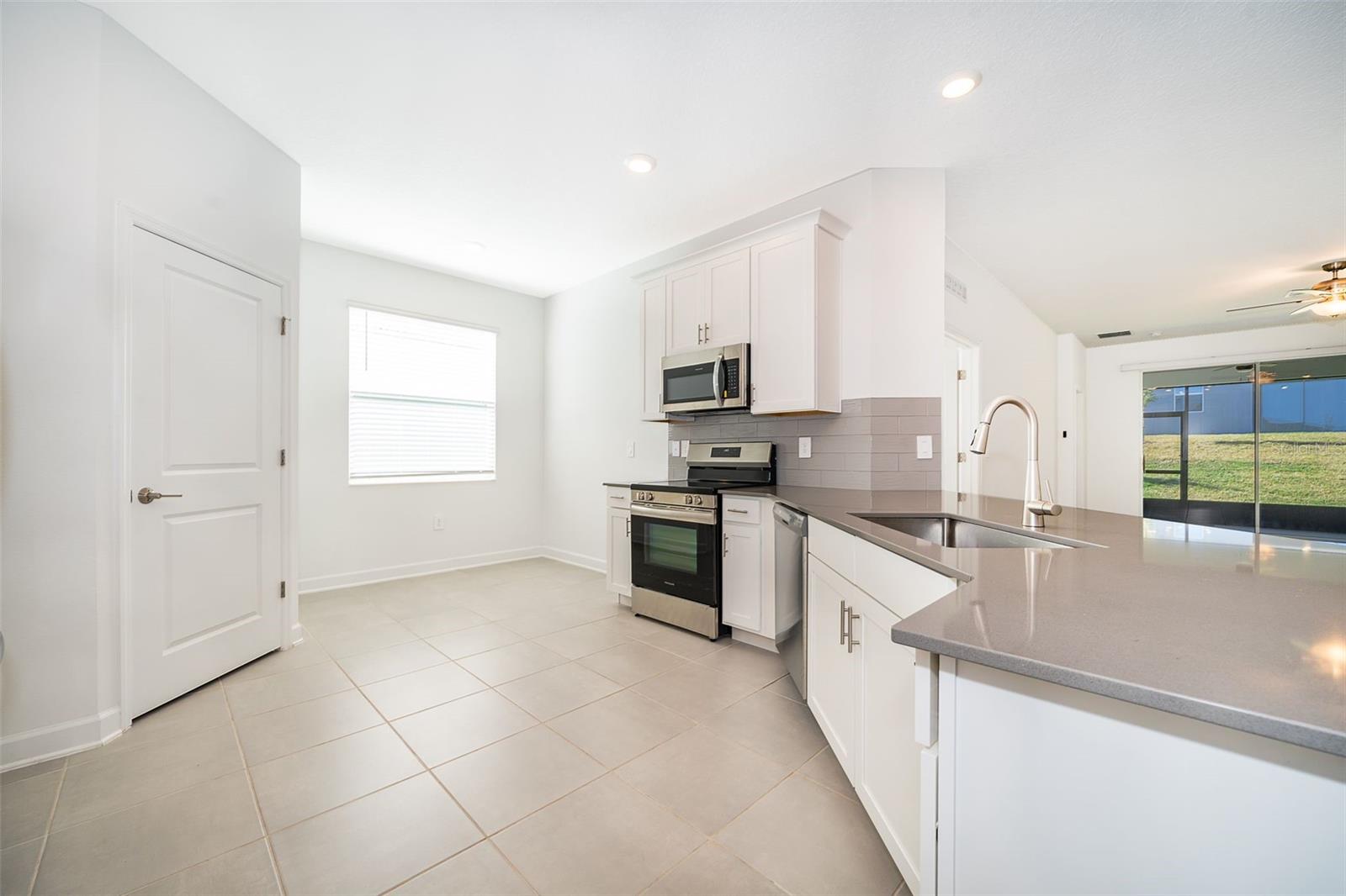 4732 WALTHAM FOREST DR, DAVENPORT, FL, 33837