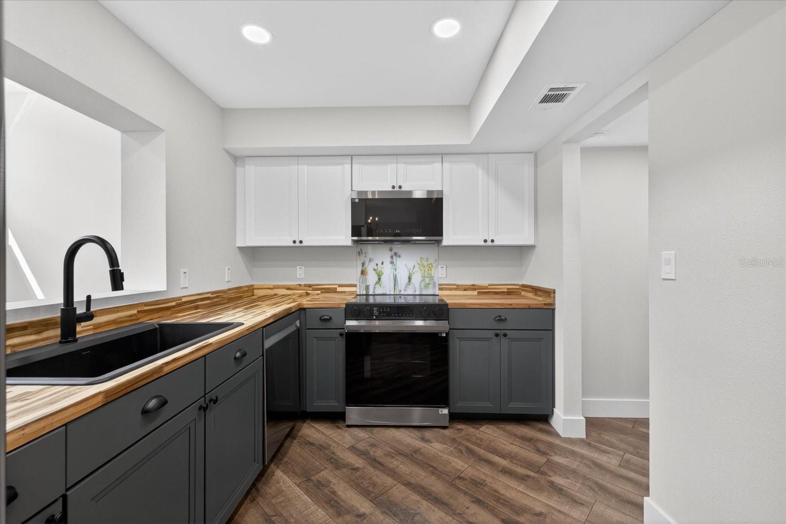 11583 W RIVERHAVEN DR, HOMOSASSA, FL, 34448