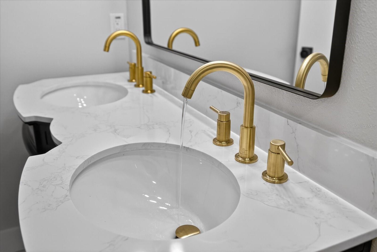 11583 W RIVERHAVEN DR, HOMOSASSA, FL, 34448