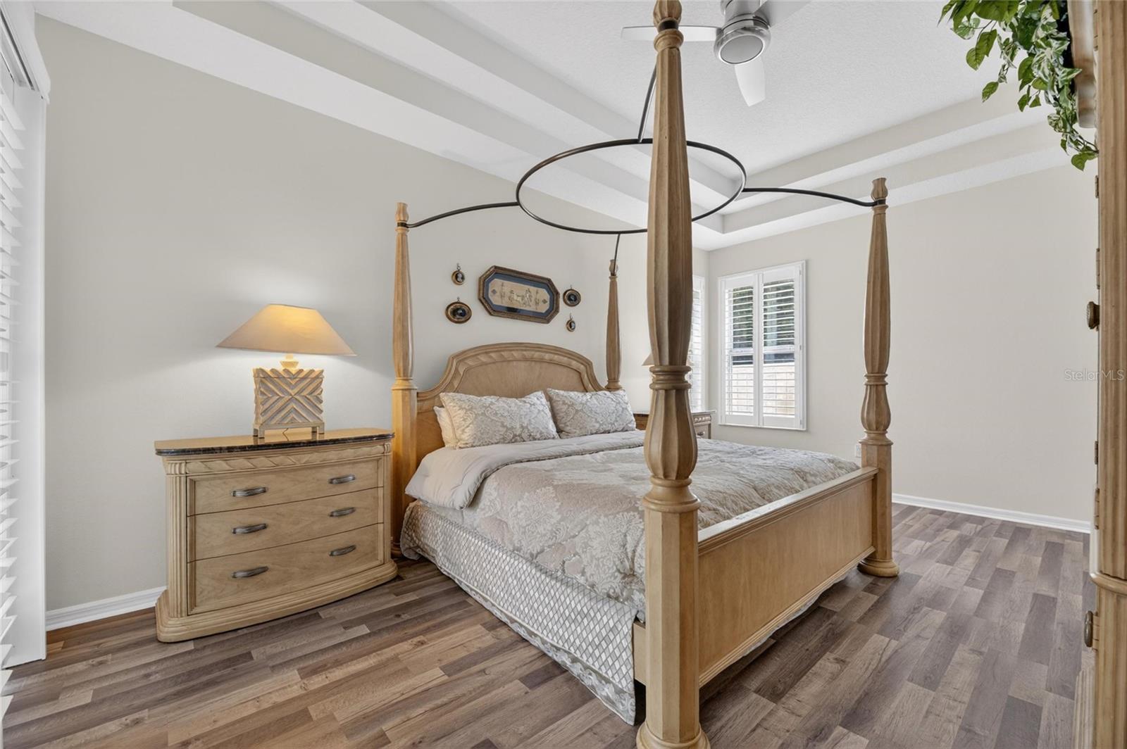 211 WESTCHESTER HILLS LN, VALRICO, FL, 33594