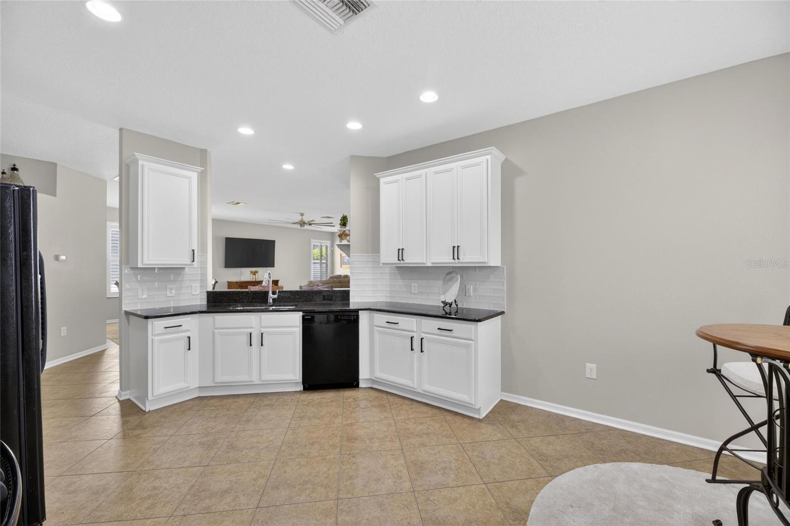 211 WESTCHESTER HILLS LN, VALRICO, FL, 33594