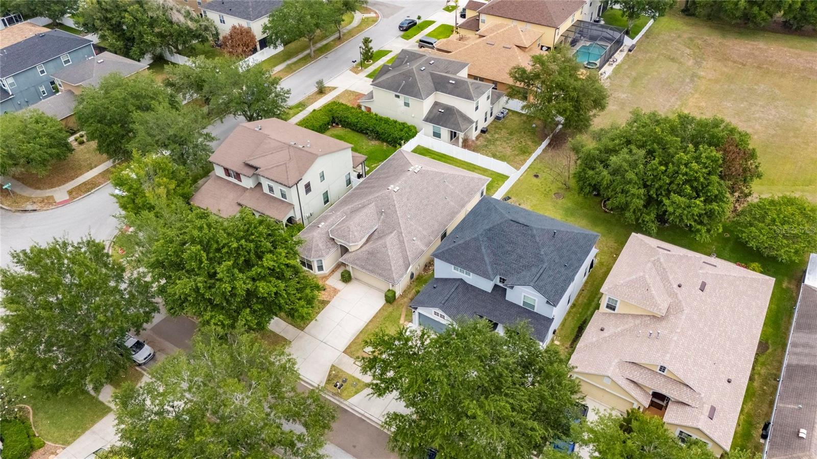 211 WESTCHESTER HILLS LN, VALRICO, FL, 33594