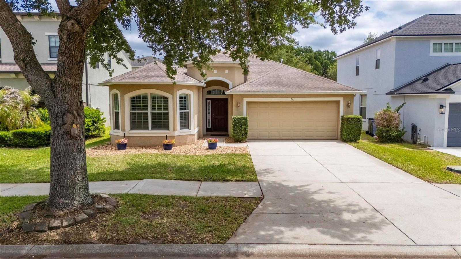 211 WESTCHESTER HILLS LN, VALRICO, FL, 33594