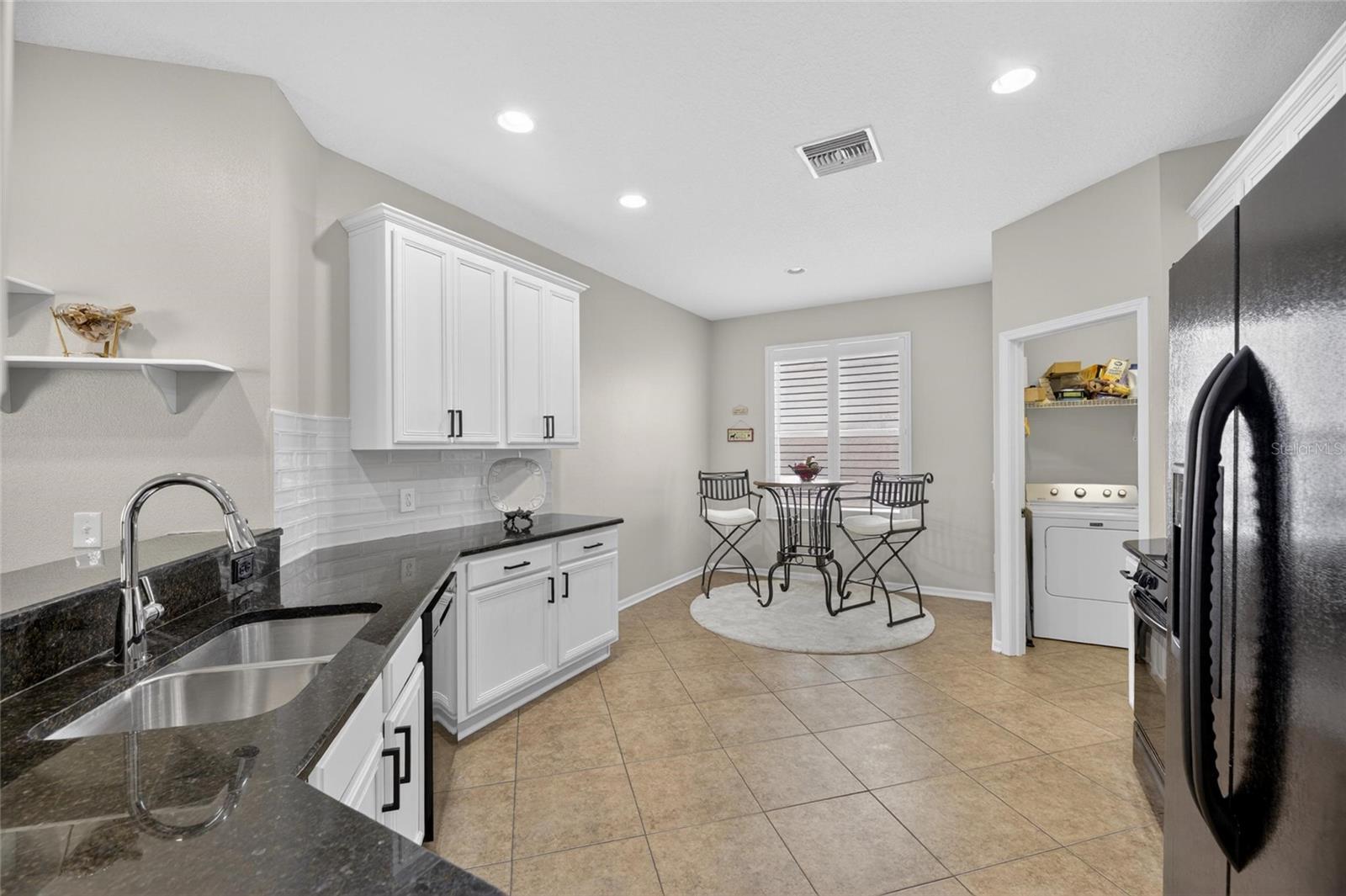 211 WESTCHESTER HILLS LN, VALRICO, FL, 33594