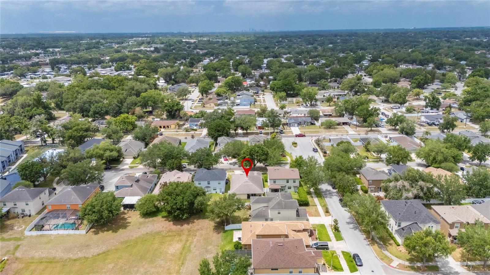 211 WESTCHESTER HILLS LN, VALRICO, FL, 33594