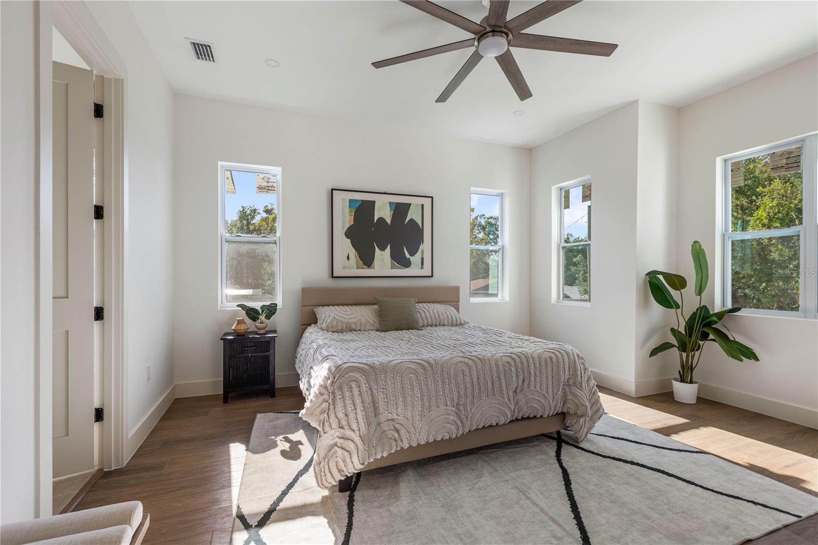 1517 ESCORT AVE, TAMPA, FL, 33610