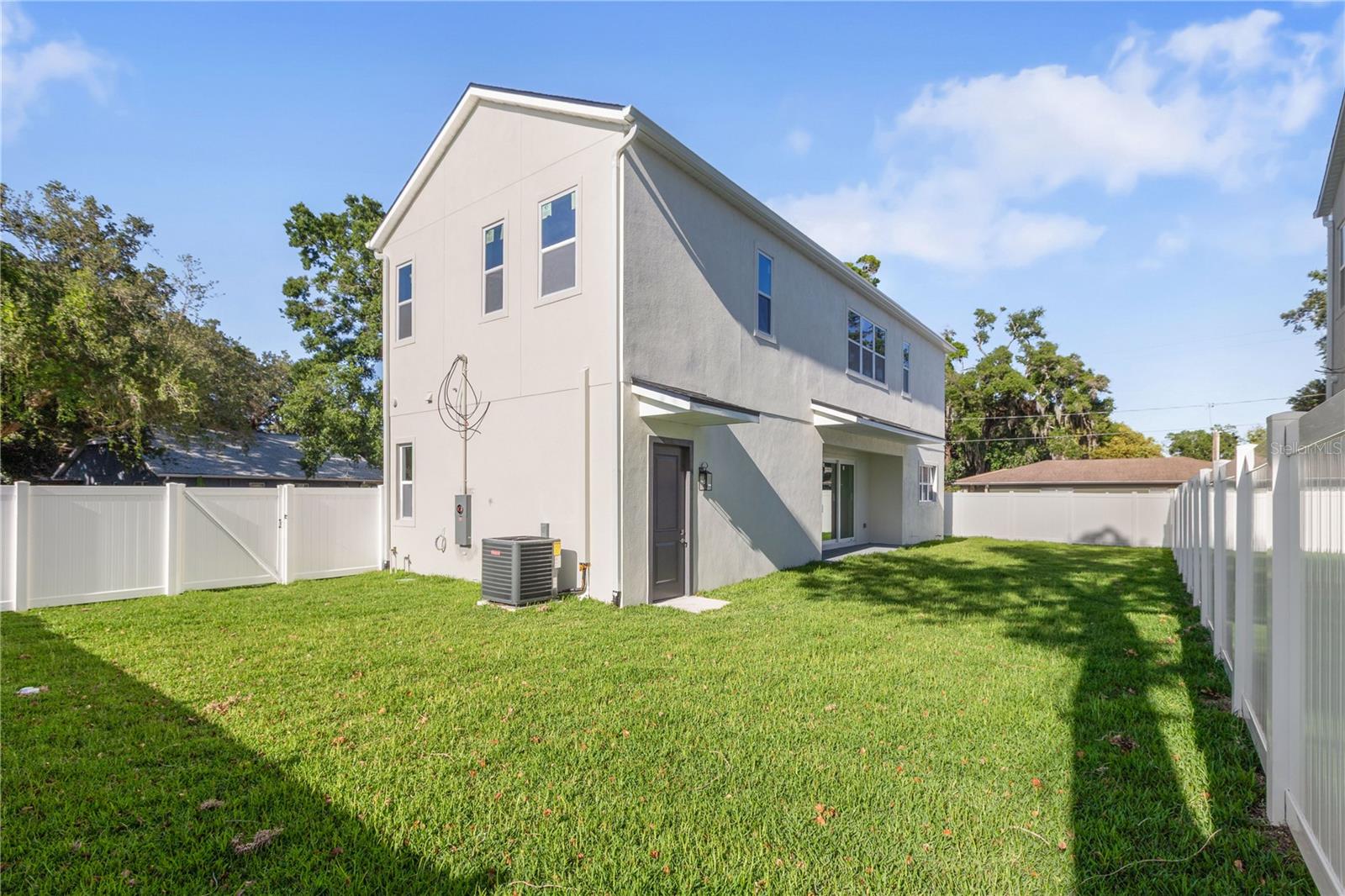 1517 ESCORT AVE, TAMPA, FL, 33610