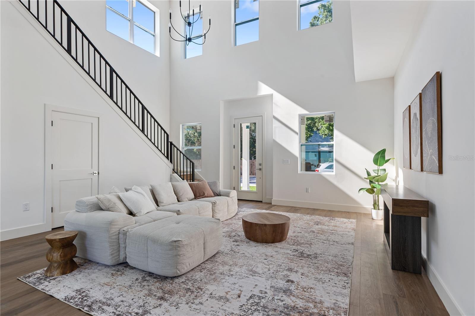 1517 ESCORT AVE, TAMPA, FL, 33610