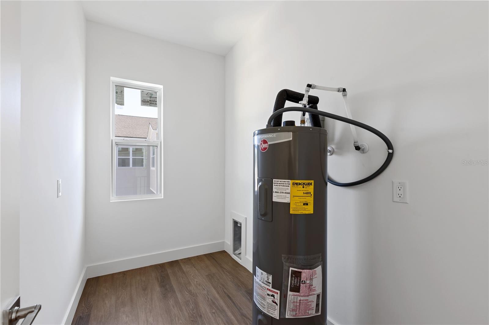 1517 ESCORT AVE, TAMPA, FL, 33610