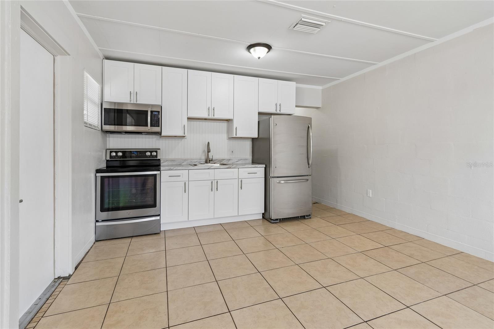 9801 N 11TH ST, TAMPA, FL, 33612