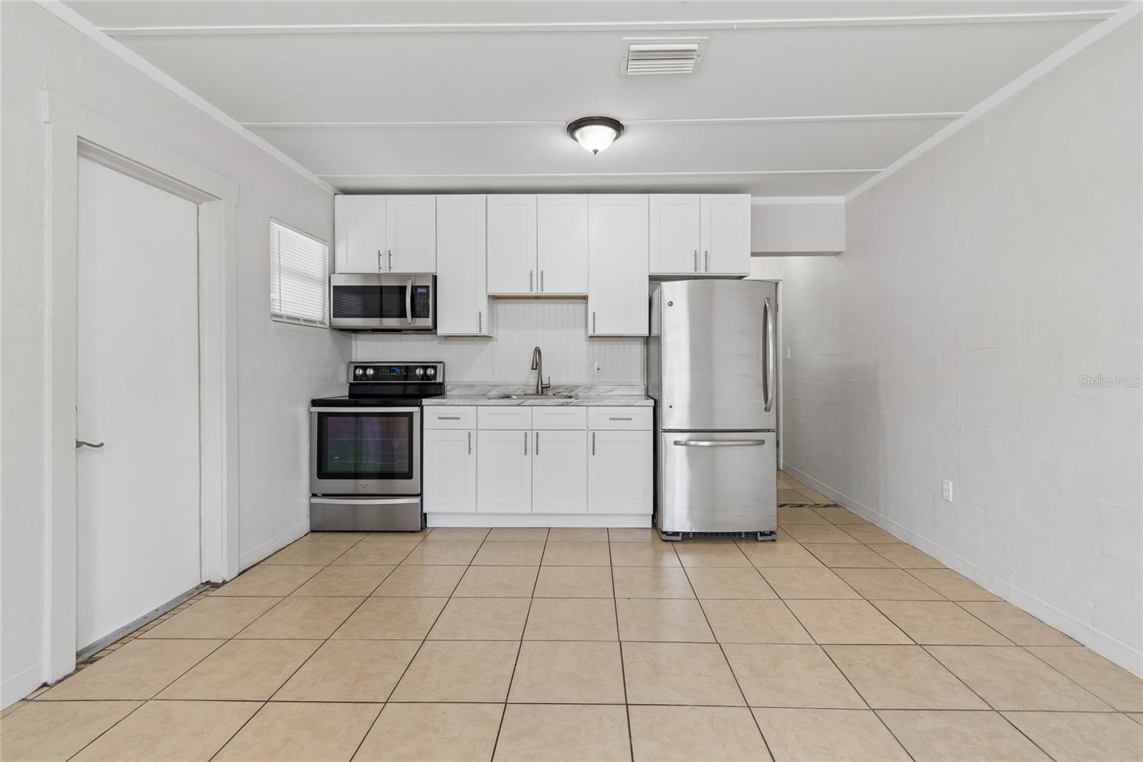 9801 N 11TH ST, TAMPA, FL, 33612