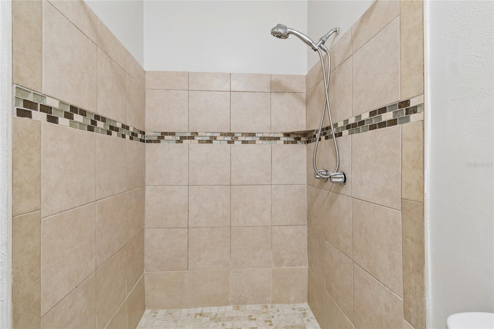 9801 N 11TH ST, TAMPA, FL, 33612