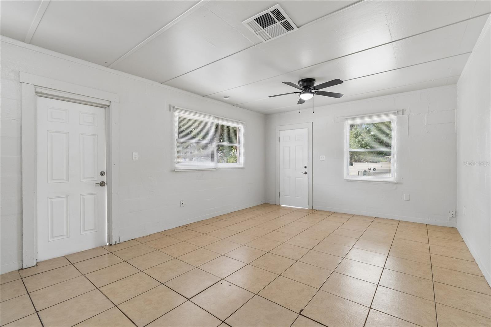 9801 N 11TH ST, TAMPA, FL, 33612