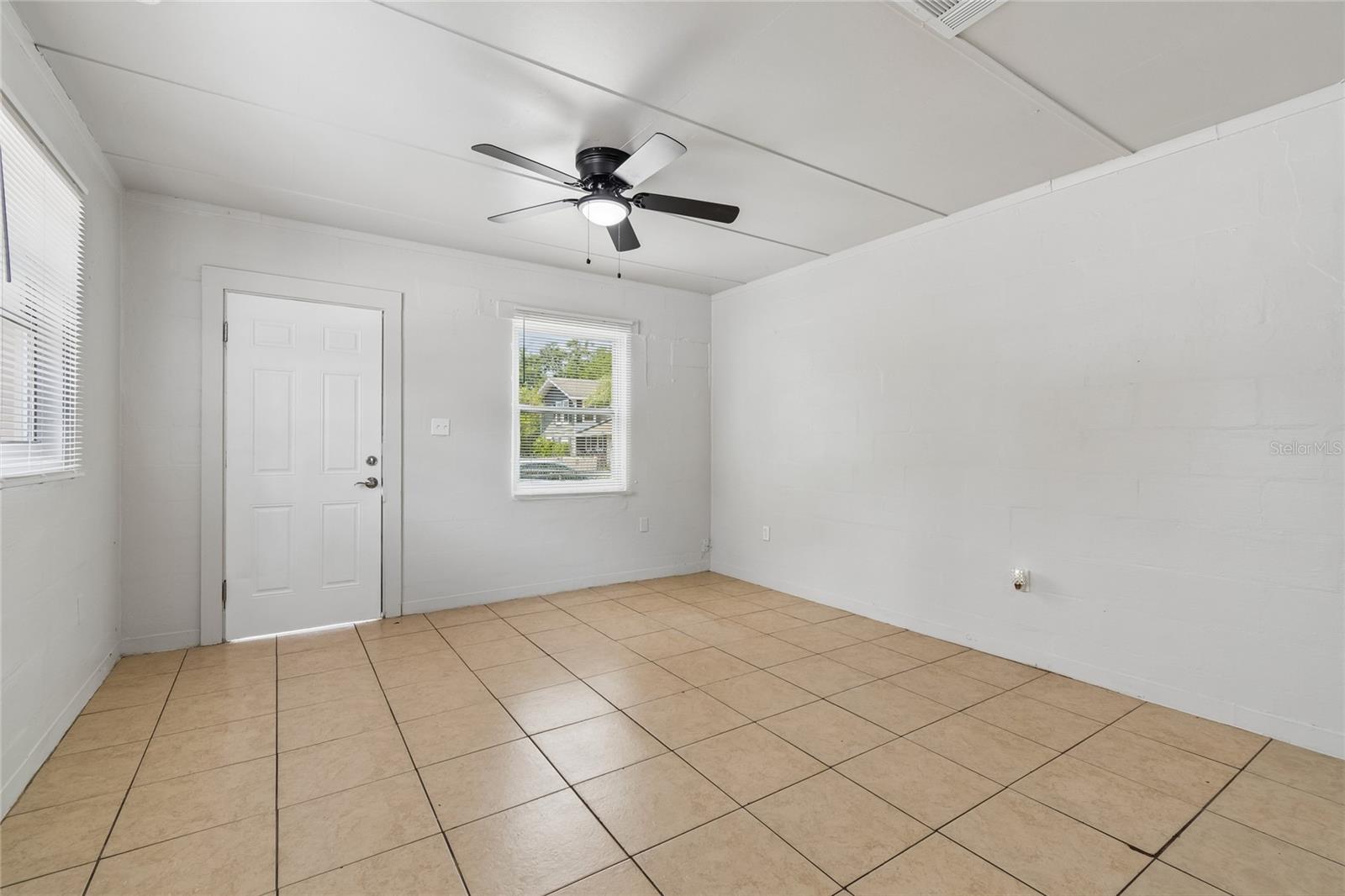 9801 N 11TH ST, TAMPA, FL, 33612