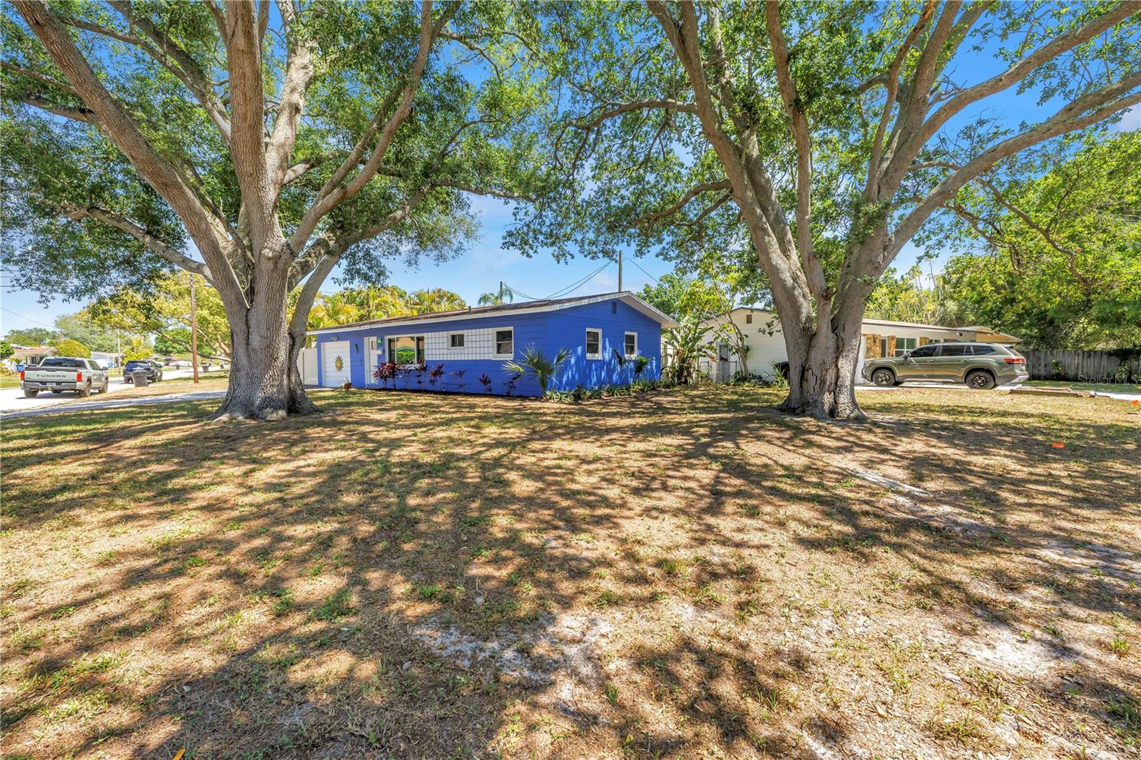 5698 24TH TER N, ST PETERSBURG, FL, 33710