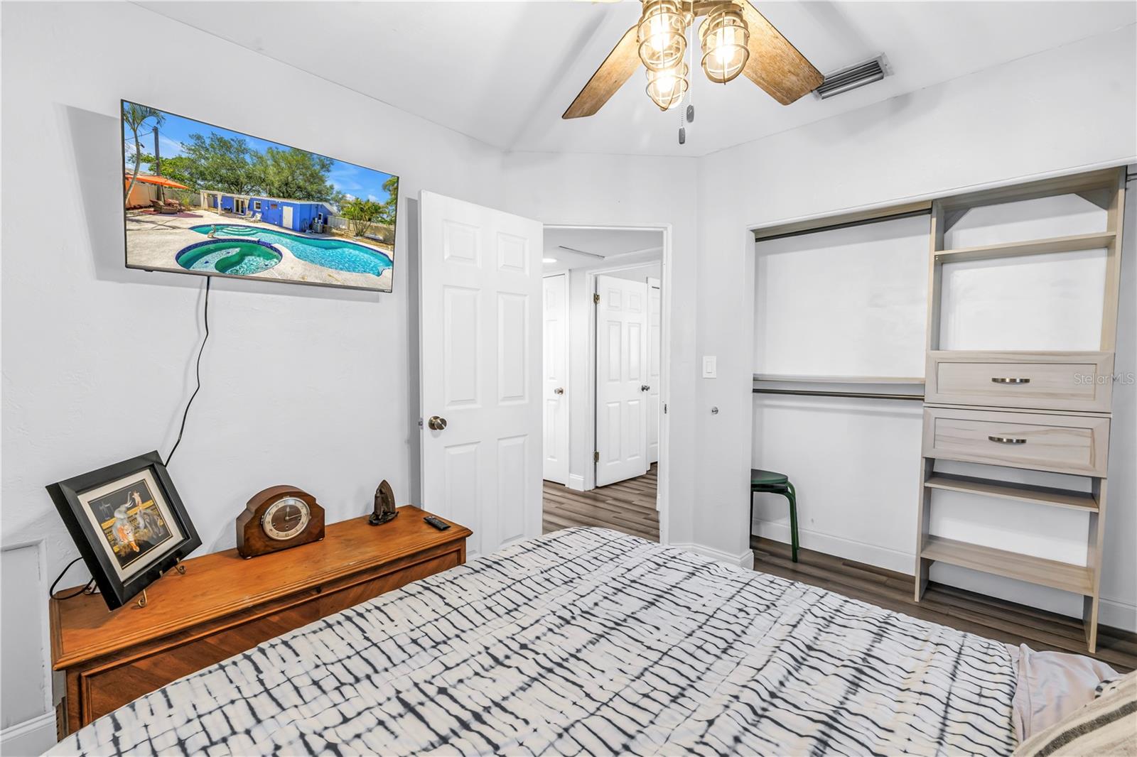 5698 24TH TER N, ST PETERSBURG, FL, 33710