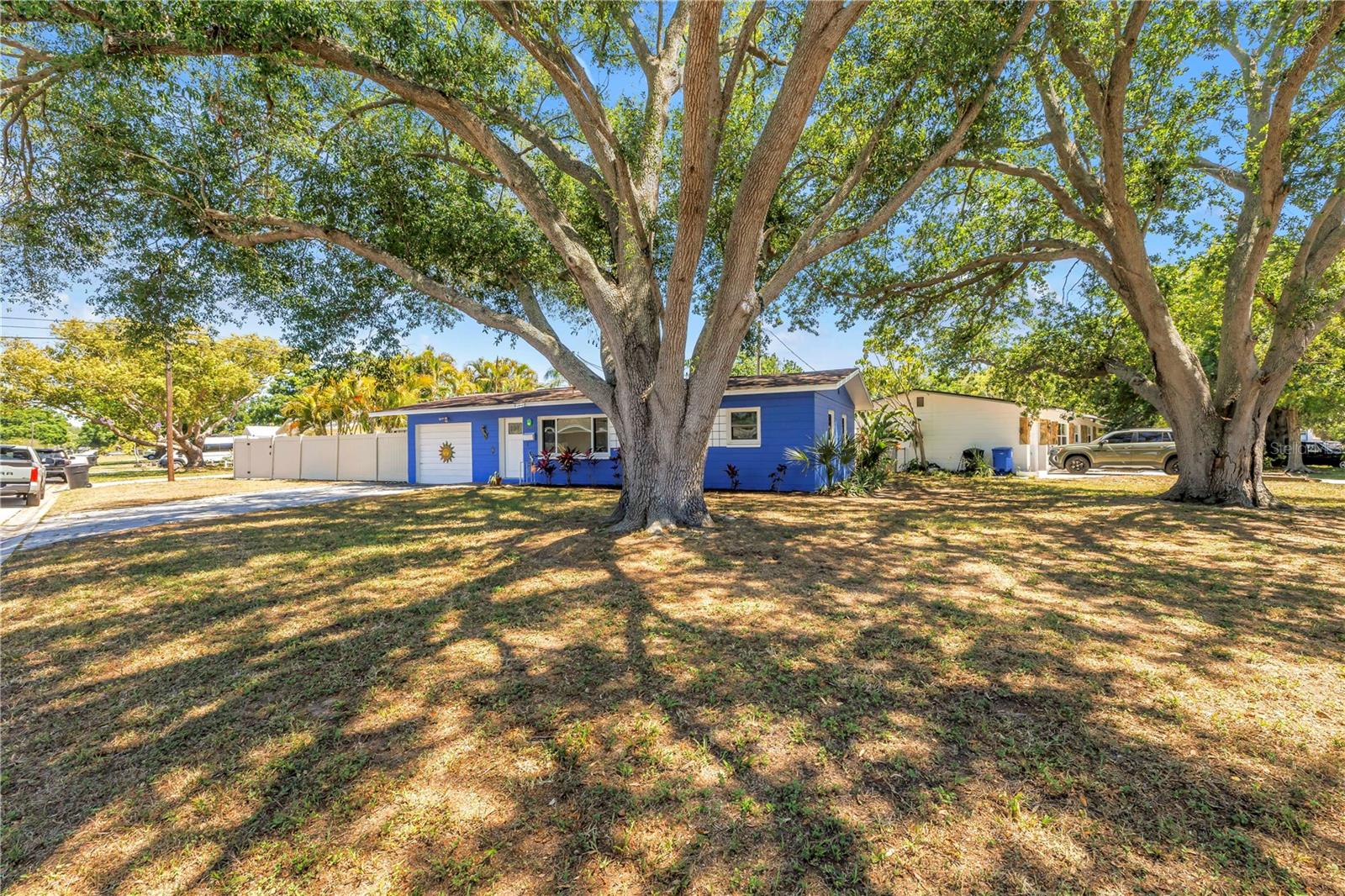 5698 24TH TER N, ST PETERSBURG, FL, 33710