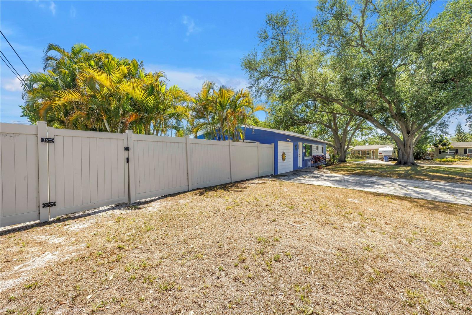 5698 24TH TER N, ST PETERSBURG, FL, 33710