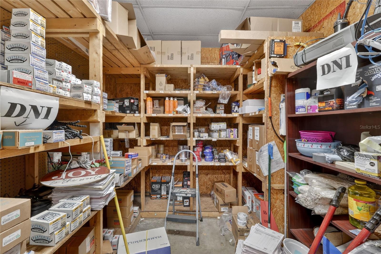 722 DUCK LAKE RD, LADY LAKE, FL, 32159