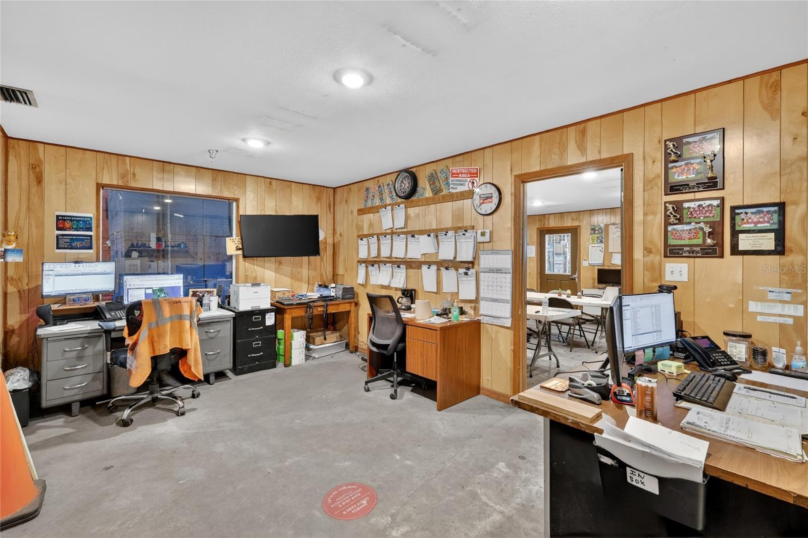 722 DUCK LAKE RD, LADY LAKE, FL, 32159