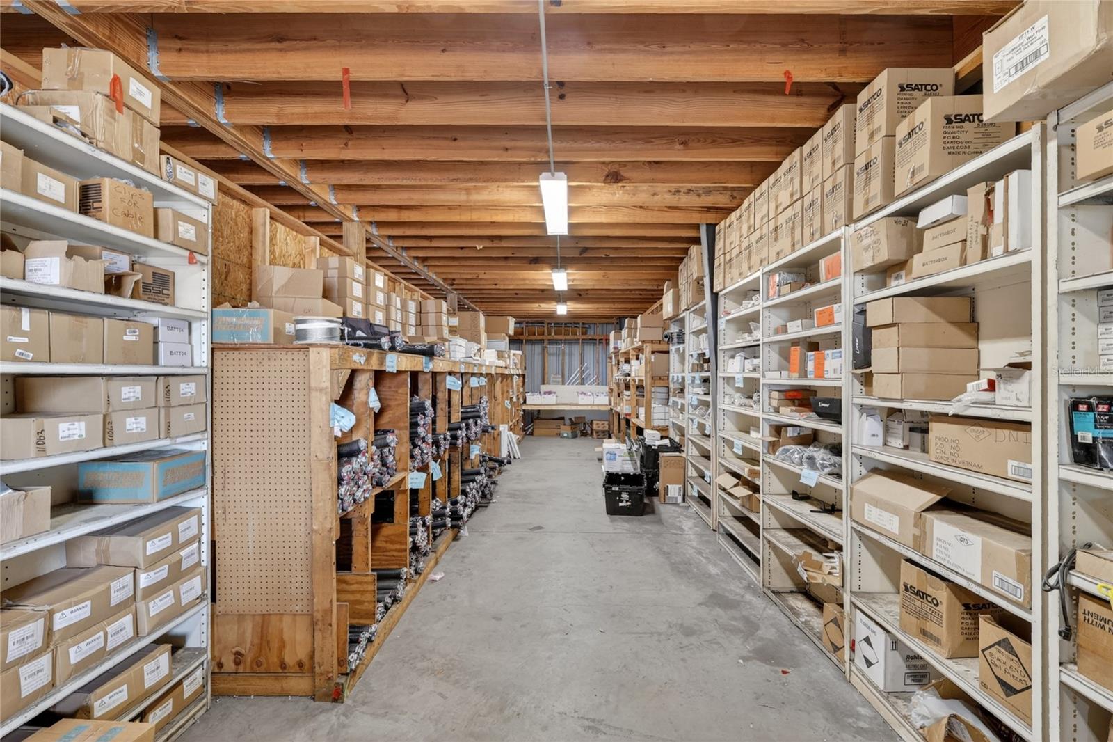 722 DUCK LAKE RD, LADY LAKE, FL, 32159