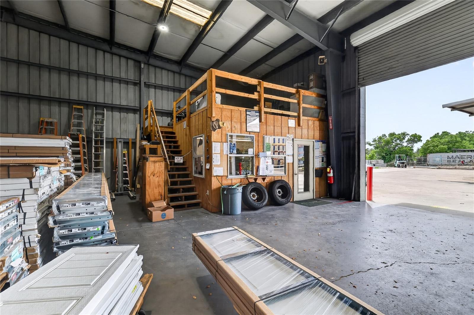 722 DUCK LAKE RD, LADY LAKE, FL, 32159