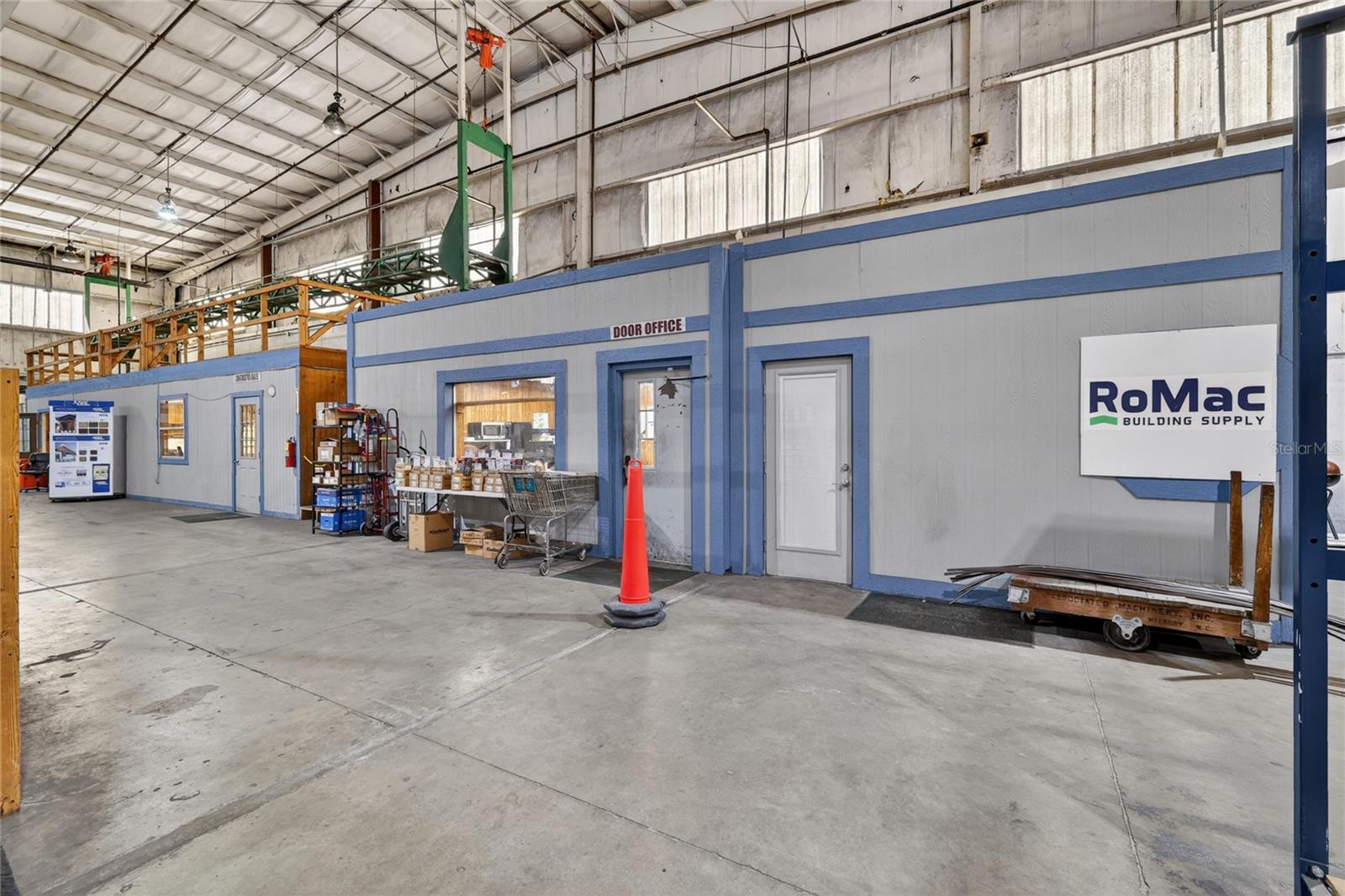 722 DUCK LAKE RD, LADY LAKE, FL, 32159