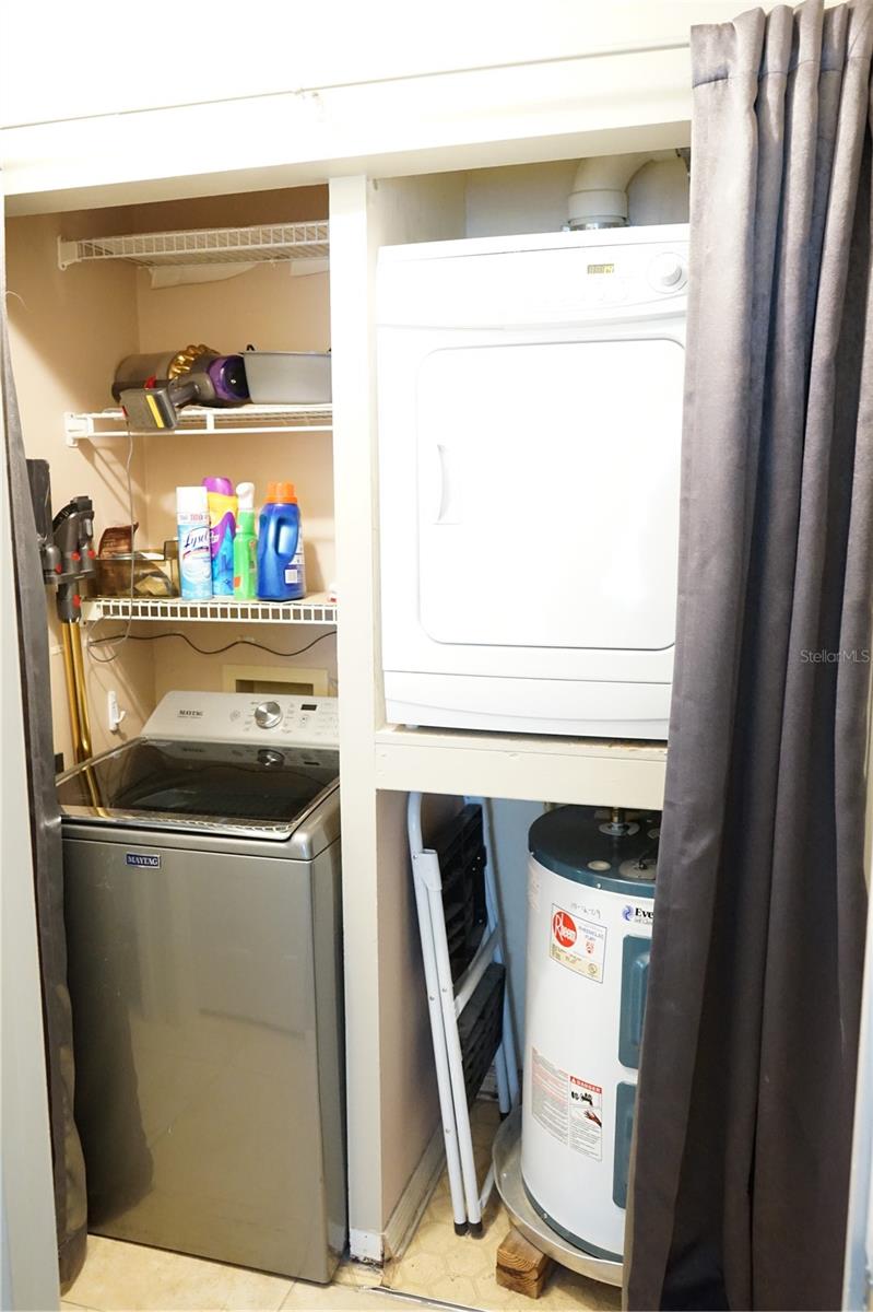 411 BLOOM CT #2A, SUN CITY CENTER, FL, 33573